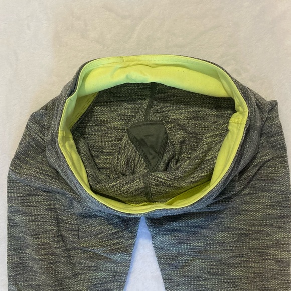 Lululemon cropped leggings grey size 4 - Picture 5 of 7